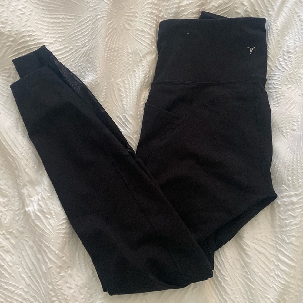 Black old navy leggings
